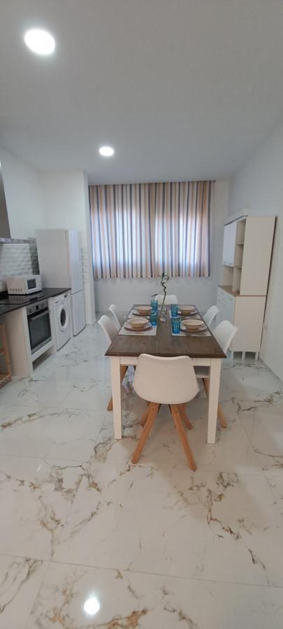Confort Apartamento 2 Dormitorios Cordova Esterno foto