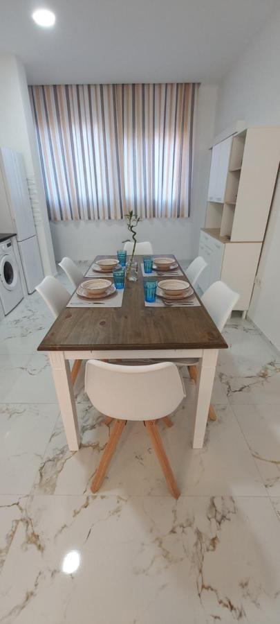 Confort Apartamento 2 Dormitorios Cordova Esterno foto